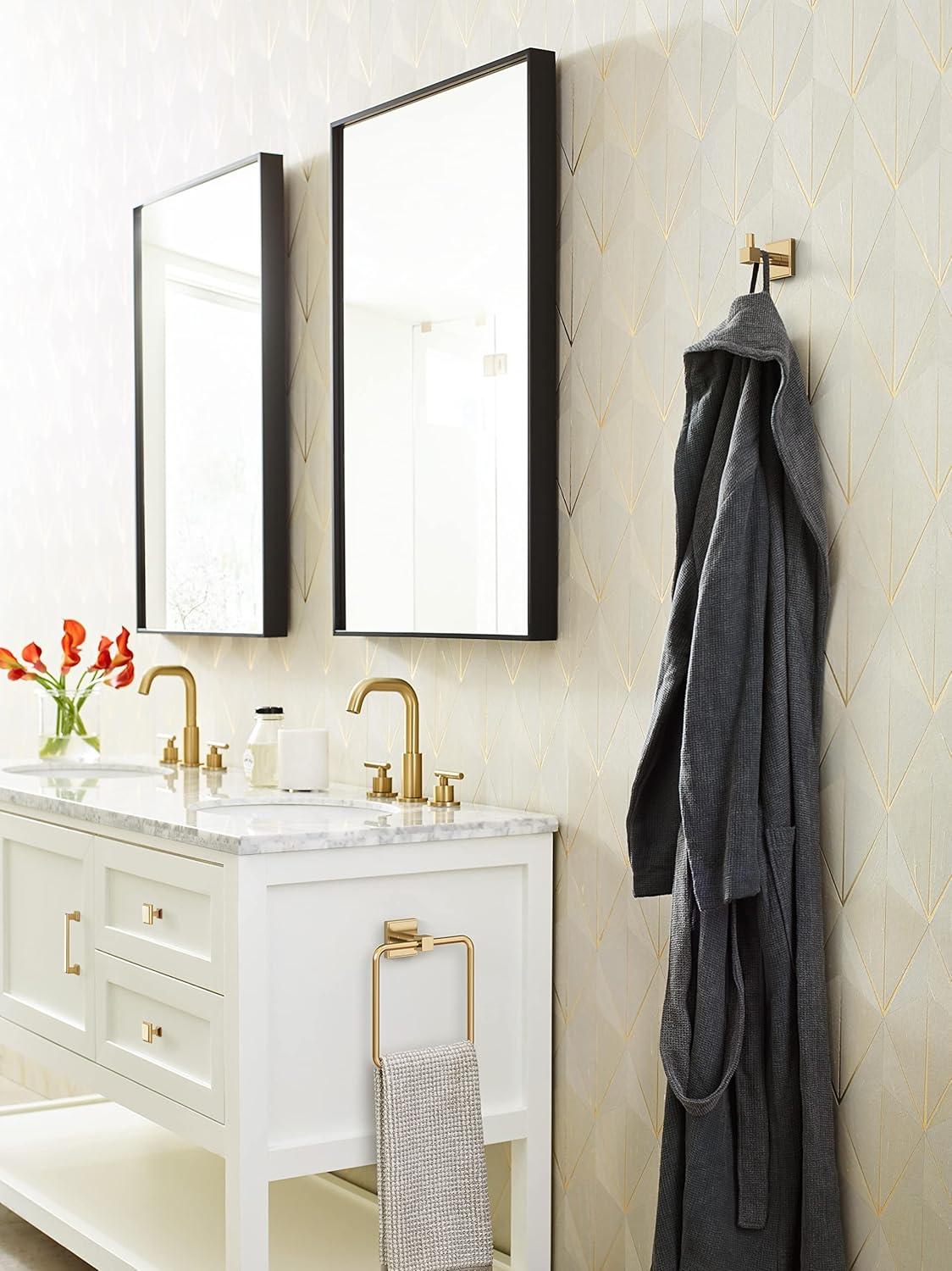 imageAmerock BH36073CZ Champagne Bronze Towel Bar 18 in 457 mm Towel Rack Appoint Bathroom Towel Holder Bathroom Hardware Bath AccessoriesChampagne Bronze